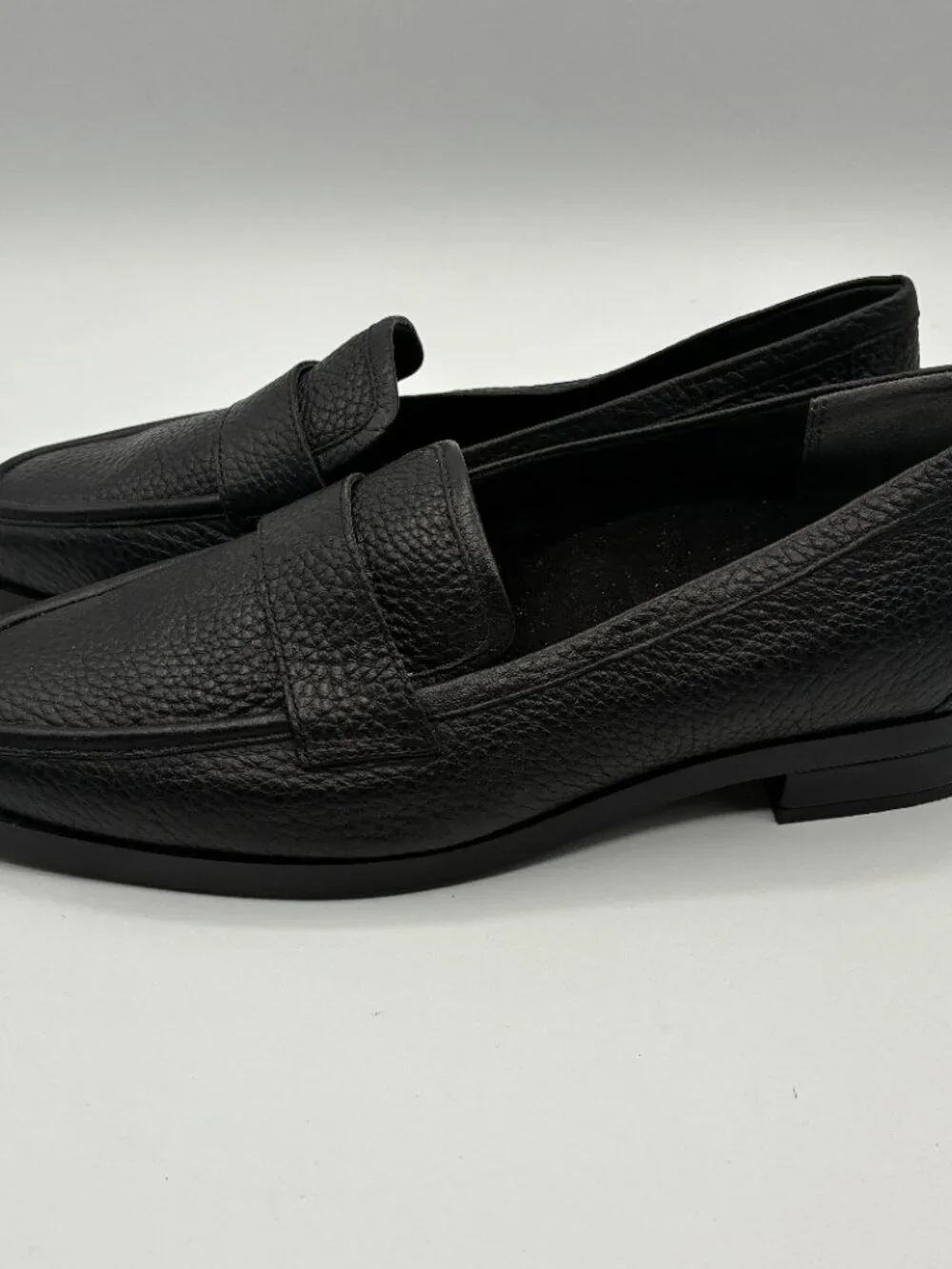 Vionic Shoes Black Pebbled Leather Sellah Loafers Slip On Flats